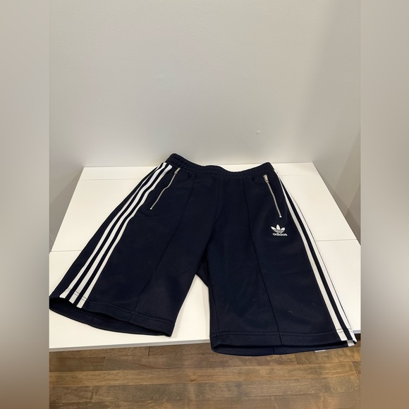 Men’s Adidas Set - Picture 2 of 4